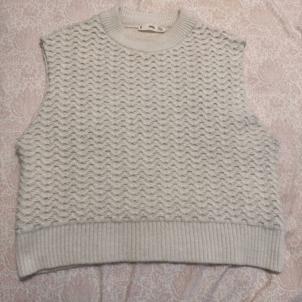 Sweater vest